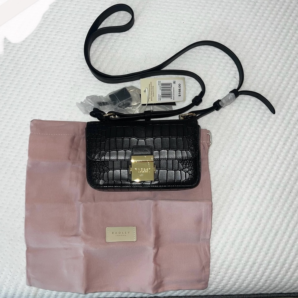 Hanley Close Mini Flapover Crossbody - Picture 7 of 7
